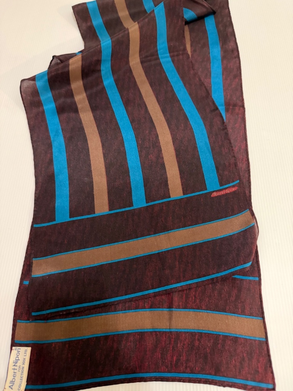 Albert Nipon Vintage Scarf 100% Silk. Made in Japan - Picture 6 of 8